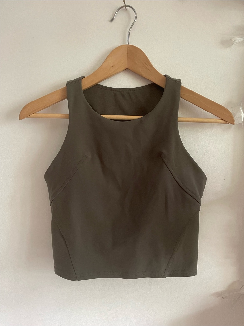 Lululemon Invigorate Training Cropped Workout Running Tank Top Carob Brown Sz 6 - Picture 3 of 9